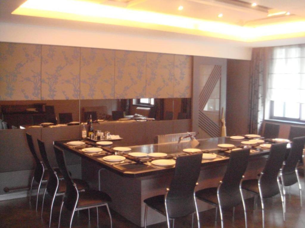 Qingdao Royal Garden Hotel Exterior foto