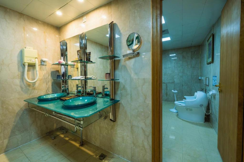 Qingdao Royal Garden Hotel Exterior foto