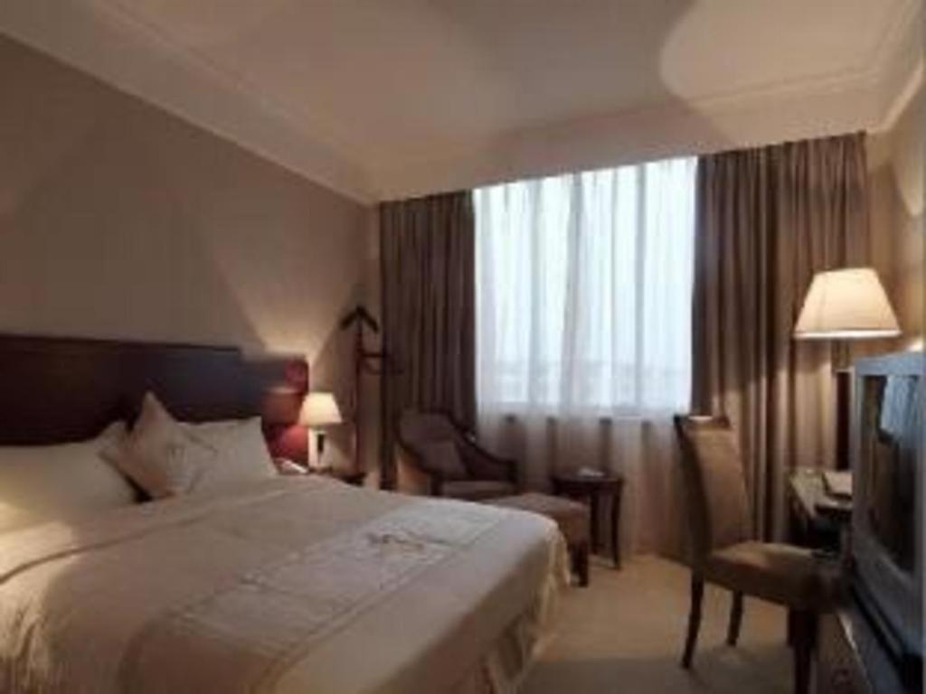 Qingdao Royal Garden Hotel Exterior foto