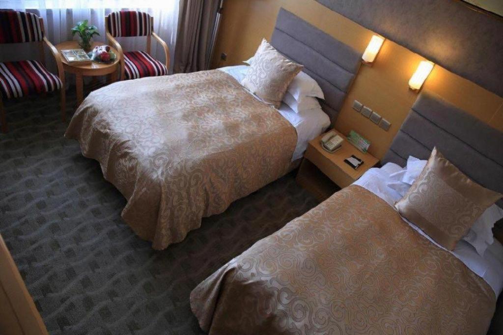 Qingdao Royal Garden Hotel Exterior foto