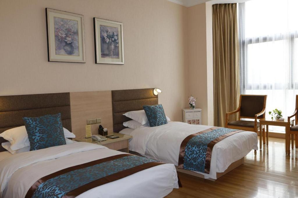 Qingdao Royal Garden Hotel Exterior foto