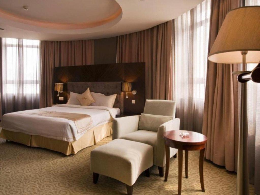 Qingdao Royal Garden Hotel Exterior foto